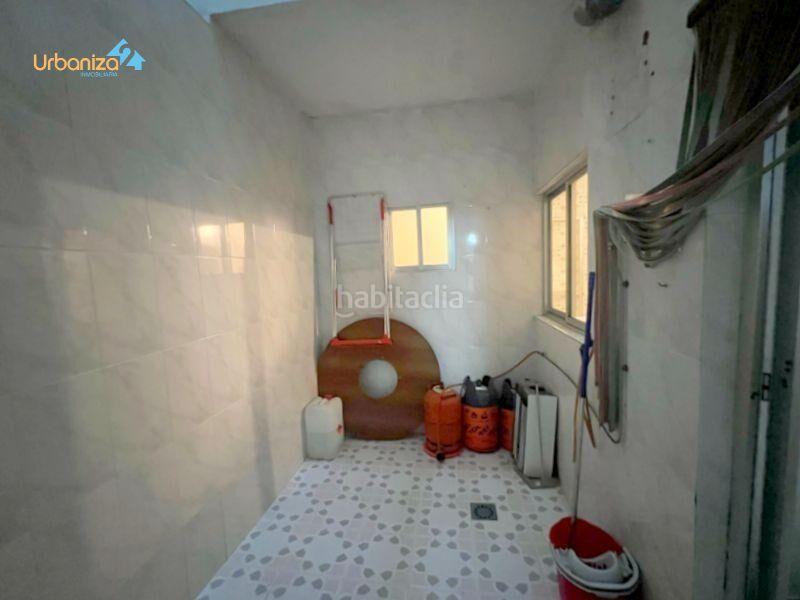 Foto cf45b644-d067-4ad4-b965-68ac20b38d35. Planta baja piso en planta baja bien acondicionado en maria auxiliadora con patio y terraza comunitaria en Badajoz