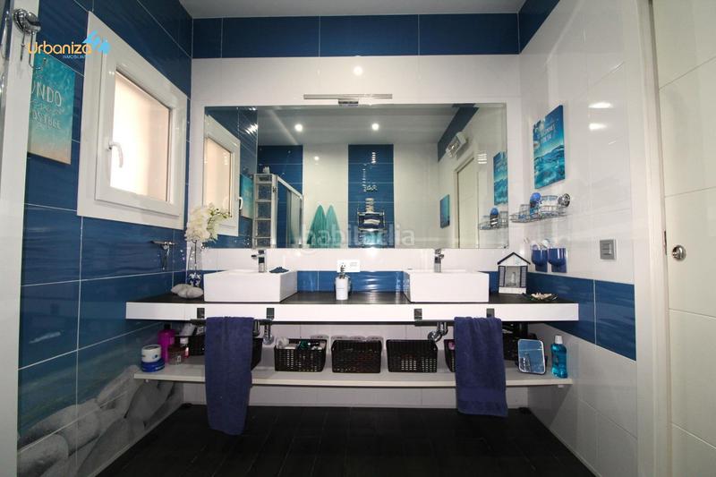 Foto b884ce32-0500-404c-8ad5-cef2d090572c. Chalet avec chauffage parking piscine dans Avenida Elvas Badajoz