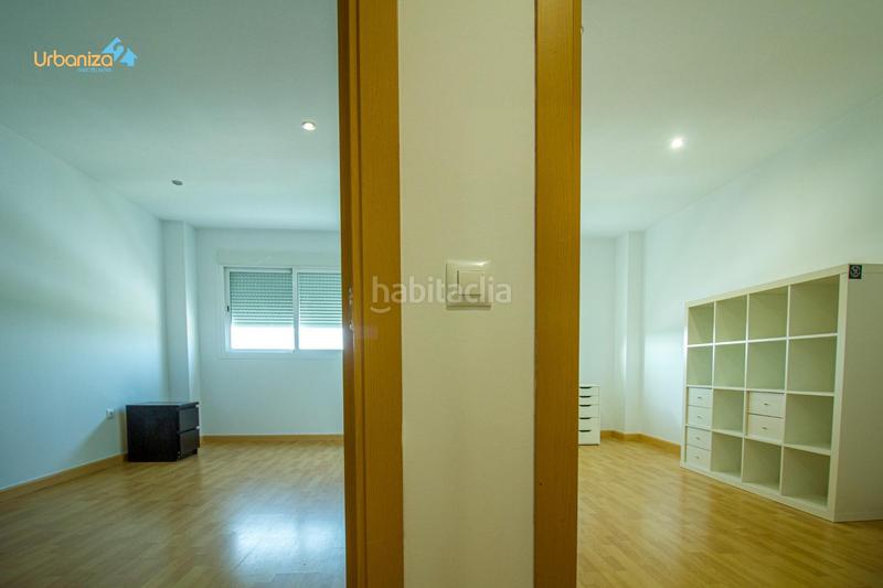 Foto f3e67078-c52b-4247-ab2a-31cacb0b8365. Pis amb aparcament piscina a Golf Guadiana Badajoz