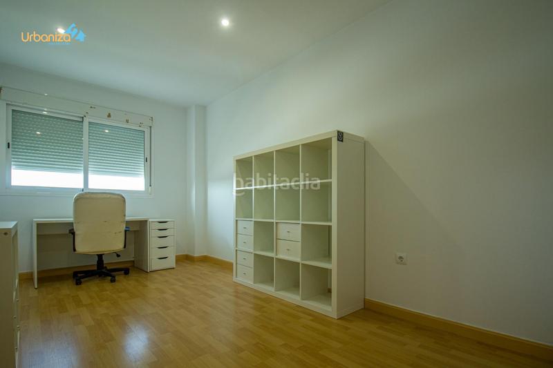 Foto f4f48a0a-d8d0-4c72-8da0-03d9f9cc3bd0. Pis amb aparcament piscina a Golf Guadiana Badajoz