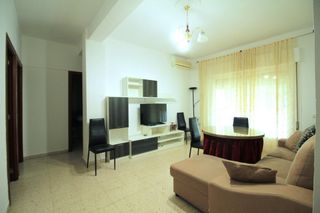 Location Appartement  Avenida maria auxiliadora. Vivienda 4 dormitorios amueblada con trastero en badajoz