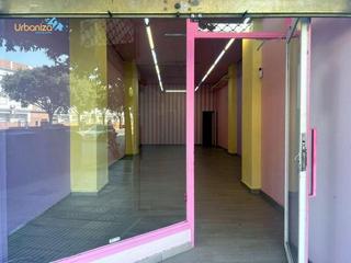 Alquiler Local Comercial en Maria Auxiliadora - Barriada de Llera. Local en maria auxiliadora con muy buena situacion ideal para cu