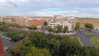 Appartement à Valdepasillas - La Paz - Huerta Rosales. Pisazo completamente accesible de tres dormitorios al inicio de