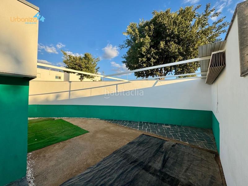 Foto a5f07f48-6fc0-48d7-ab2d-f226f63dee8b. Casa adossada amb aparcament a Golf Guadiana Badajoz