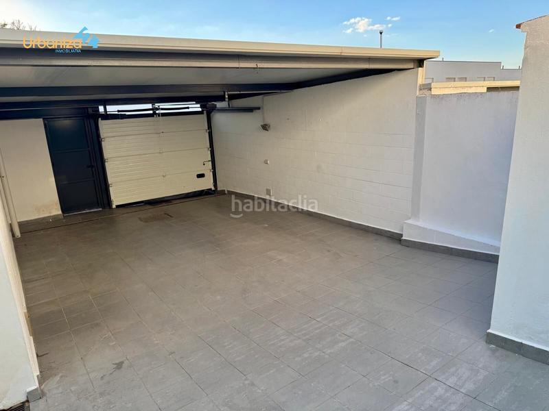 Foto d64400b8-a768-4f99-b6db-20fa3c3d490b. Casa adossada amb aparcament a Golf Guadiana Badajoz