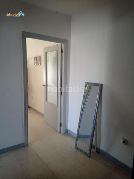 Foto d34f5e95-e651-44a9-a115-ea911cdf5f0f. Piso  en venta en ctra. sevilla en Carretera de Sevilla - Los Montitos Badajoz