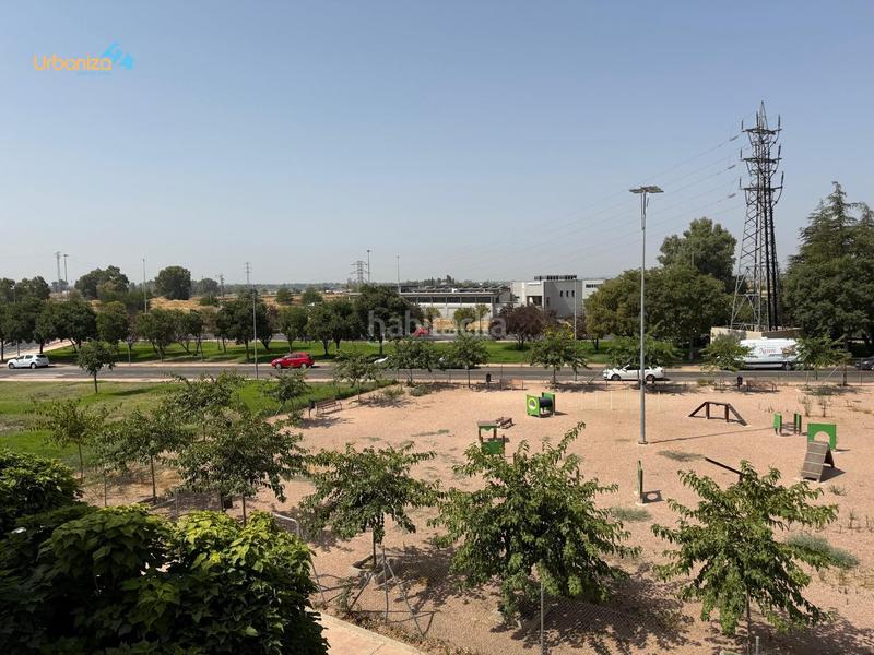 Foto 5b93f92d-64ab-400e-97bf-58a276145cdc. Alquiler piso  en jardines del guadiana de 3d para estudiantes o familias en Badajoz