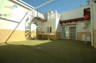 Casa en Olivenza. Amplia casa de 4 dormitorios dobles y patio en olivenza  ideal p