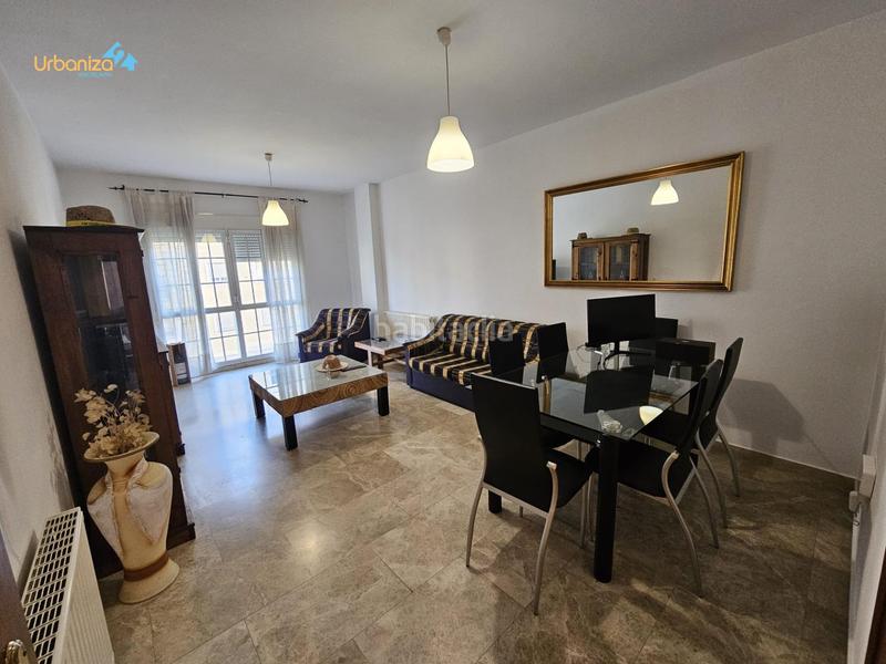 Foto d37391ea-d4d9-4e81-a69c-16c97e674414. Pis amb calefacció aparcament a Avenida Elvas Badajoz