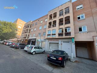 Aparcament cotxe a Calle de las clavellinas 20. Venta plaza de garaje ciudad jardin