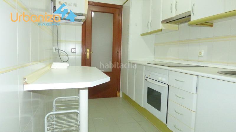 Foto 1372fb8a-80e1-4804-a2fd-c2a0e3f9c6f1. Pis amb calefacció aparcament a Avenida Elvas Badajoz