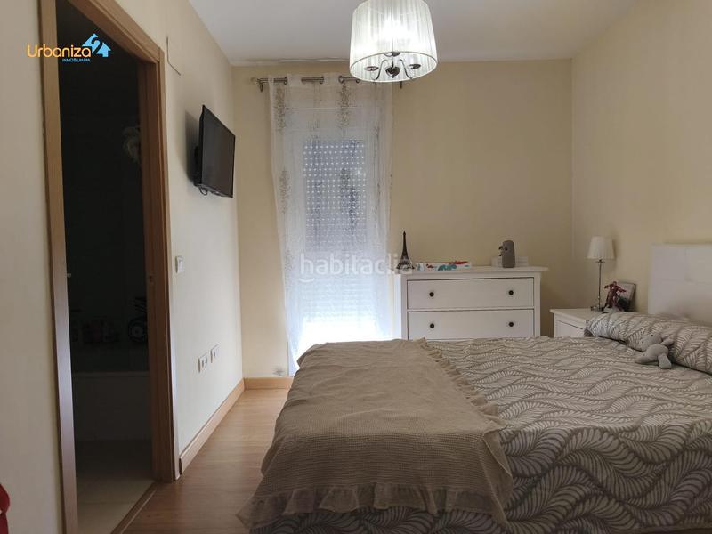 Foto f64935b8-5920-4e5c-89c8-9defbba61f1d. Flat with parking in Golf Guadiana Badajoz