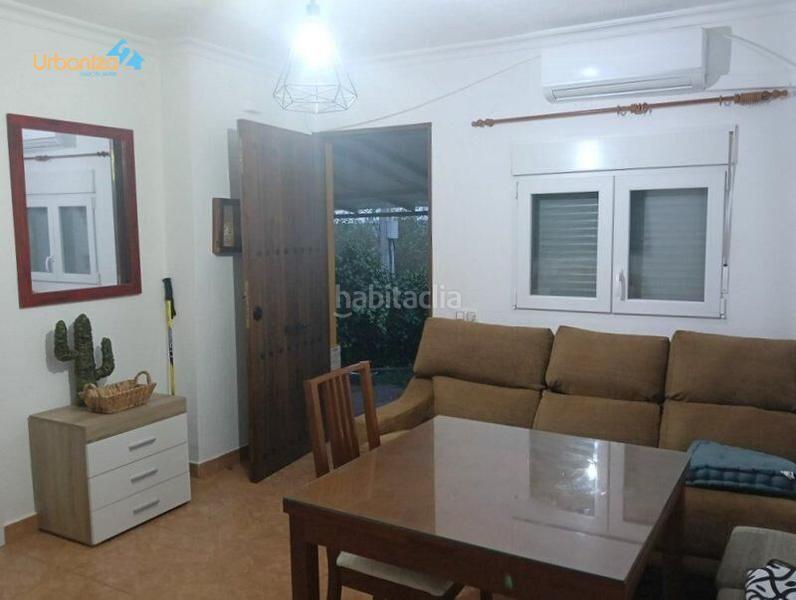 Foto 9a30dba4-4a4f-4ed6-9d2d-e34c85014a5a. Xalet amb aparcament a Carretera de Sevilla - Los Montitos Badajoz