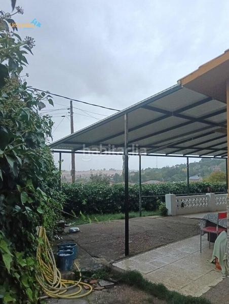 Foto ce32e4c7-5789-493b-8cd7-cebe9ac2b8e2. Xalet amb aparcament a Carretera de Sevilla - Los Montitos Badajoz