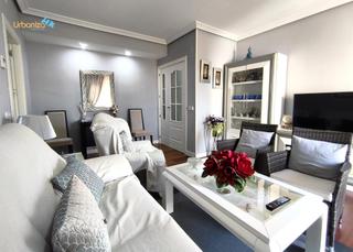 Piccolo appartamento in Maria Auxiliadora - Barriada de Llera. Apartamento, amplio y luminoso totalmente reformado con  plaza d