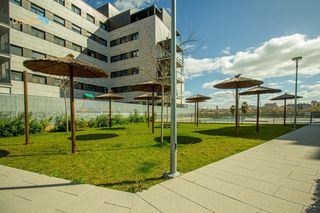 Apartamento  Avenida de adolfo díaz ambrona. A estrenar! dos dormitorios, garaje y trastero, piscina comunita