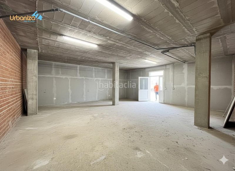 Foto 980ed3b1-965d-42bd-b757-34c918f5af74. Local comercial a Avenida Elvas Badajoz