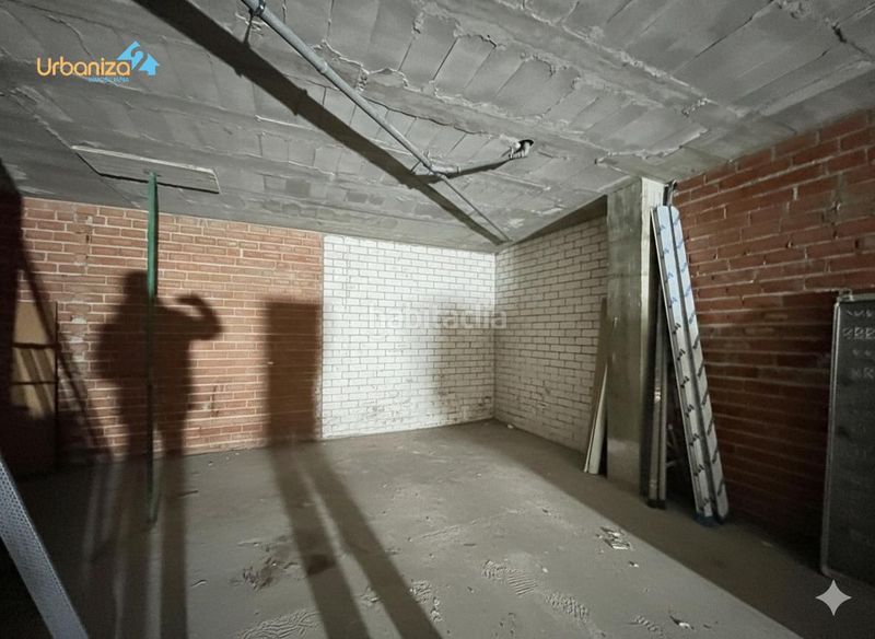 Foto fe8a9d22-a622-42b3-9bb1-eaafa1215e20. Local comercial a Avenida Elvas Badajoz