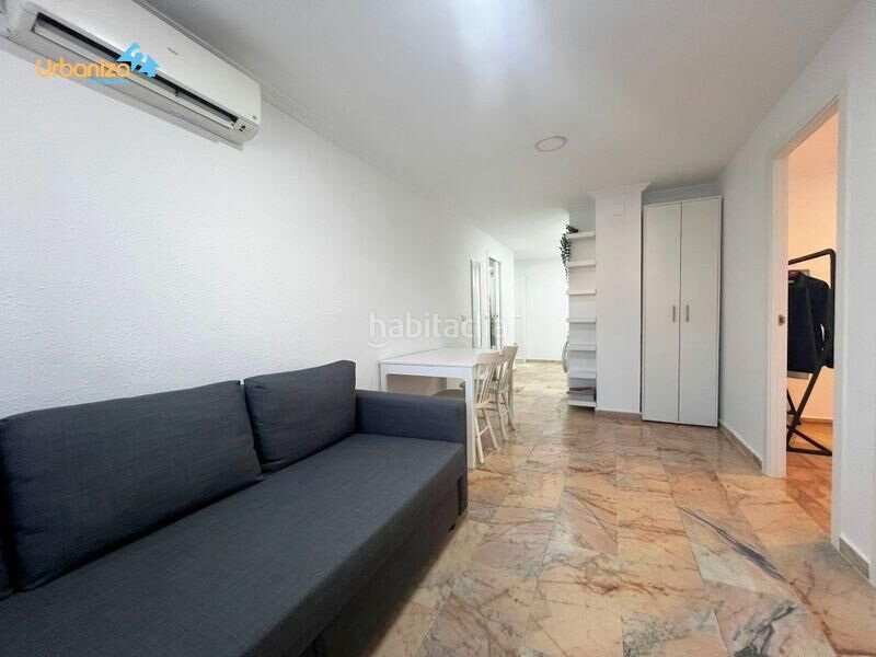 Foto 2928a2a5-fe38-41bc-aca9-d1c09c9e920e. Oficina  reformada como apartamento de 2 habitaciones ideal inversión no se puede hacer cambio de uso en Badajoz