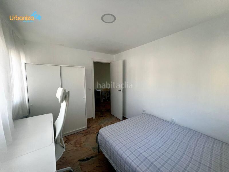 Foto 818cfc7c-24e0-4ab6-a523-9ec32976efe0. Oficina  reformada como apartamento de 2 habitaciones ideal inversión no se puede hacer cambio de uso en Badajoz