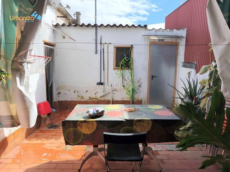 Foto f441ddf1-6f67-4731-83c9-3bce07879b63. Casa a La Estación Badajoz