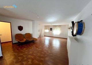 Apartament en La Estaci�n. Apartamento diafano y cochera en san fernando