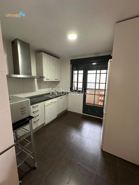 Foto d360bcdf-8287-463f-ac97-c60a489253f3. Pis amb aparcament a Casco Antiguo Badajoz