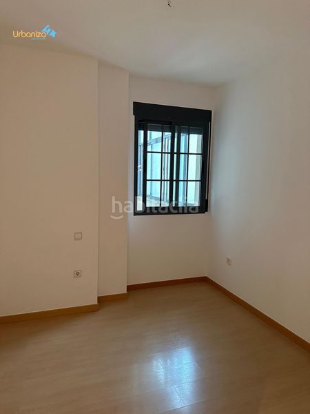 Foto e43a82e9-96c6-458a-b494-e058ecf931c6. Pis amb aparcament a Casco Antiguo Badajoz