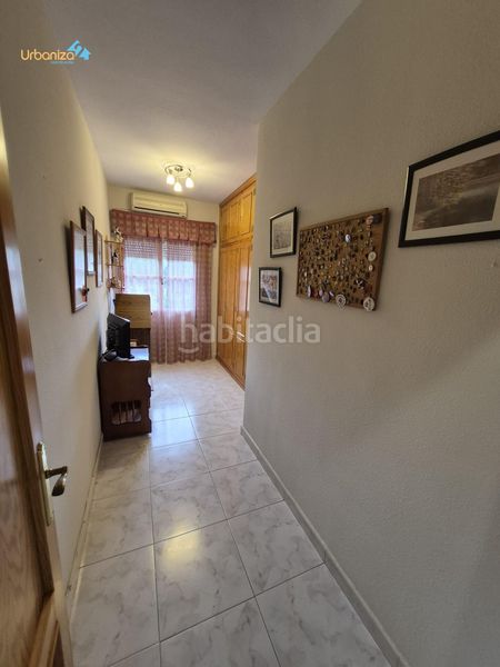 Foto ba490767-1a91-4ee2-83c8-7fafe62efec4. Casa adossada amb aparcament a Carretera de Sevilla - Los Montitos Badajoz