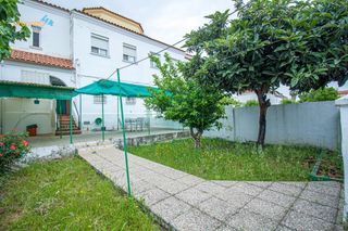 Casa adossada en Ciudad Jard�n. Chalet autopista badajoz