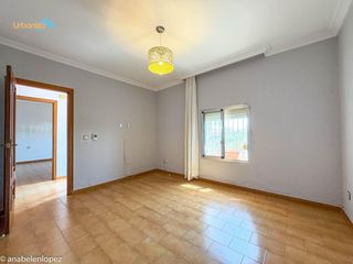 Planta baixa  Camino camino de santa engracia, 5. Piso en planta baja de 121 m2 construidos con patio de unos 15 m