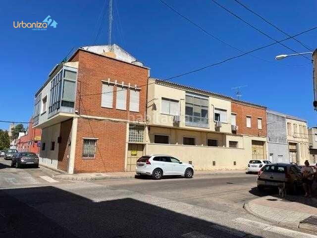 Foto 4bf3f963-f5de-4738-9370-922832c9d4ad. Edificio in San Roque - Ronda Norte Badajoz