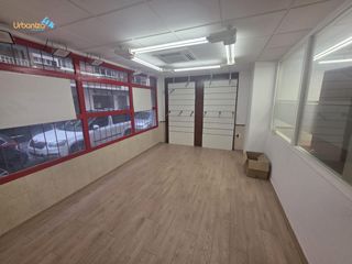 Local Comercial  Calle rafael lucenqui. Local en venta en el centro de badajoz
