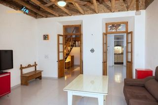Apartamento en Casco Antiguo. Precioso apartamento tipo duplex de 1 habitacion con terraza com