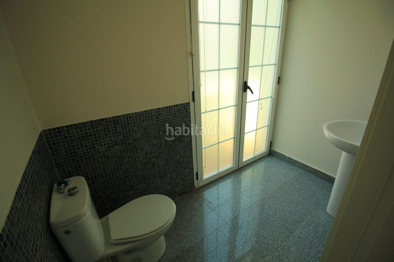 Foto 450f8d5d-770e-44be-be37-3ca007e0b2b2. Miete büro in Pardaleras Badajoz
