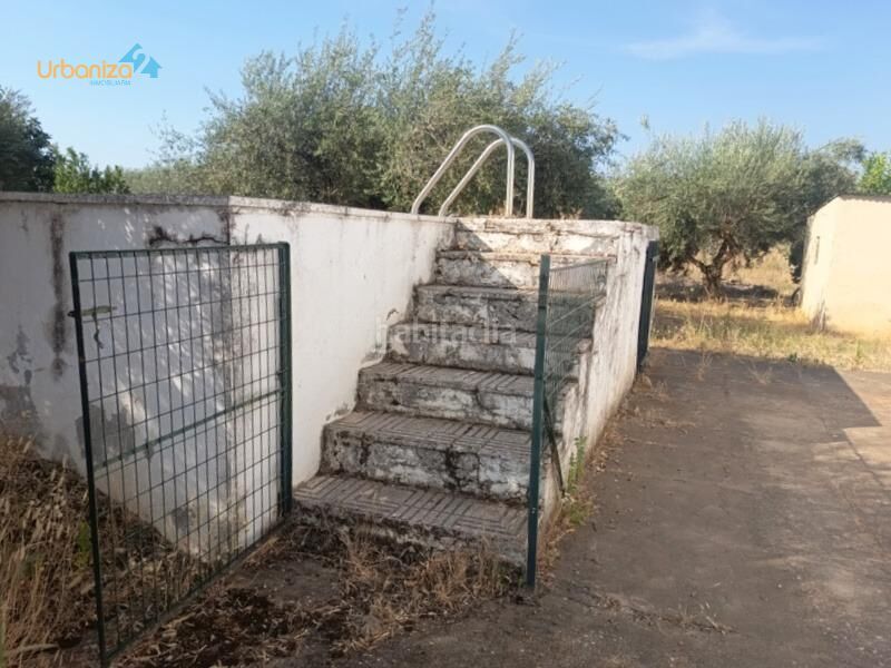 Foto 79fb8013-5254-495f-b7e1-d1380b79fb2b. Xalet amb aparcament piscina a Las Vaguadas Badajoz