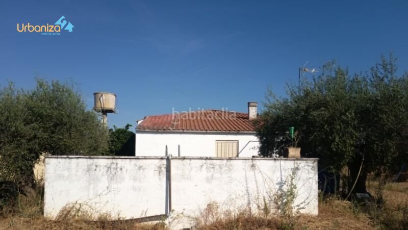 Foto 7bfcdb56-7de4-49e6-b154-6e62c9f3e66b. Xalet amb aparcament piscina a Las Vaguadas Badajoz