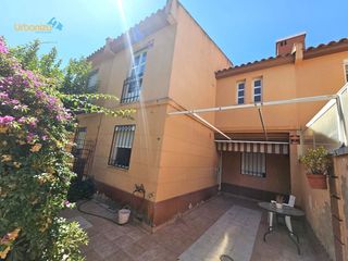 Reihenhaus  Avila. Adosado en venta en la granadilla