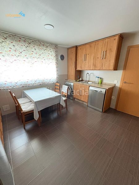 Foto 6d945dfa-b05e-4a72-ab22-0bd1b471c2d7. Semi detached house with heating parking in Carretera de Sevilla - Los Montitos Badajoz