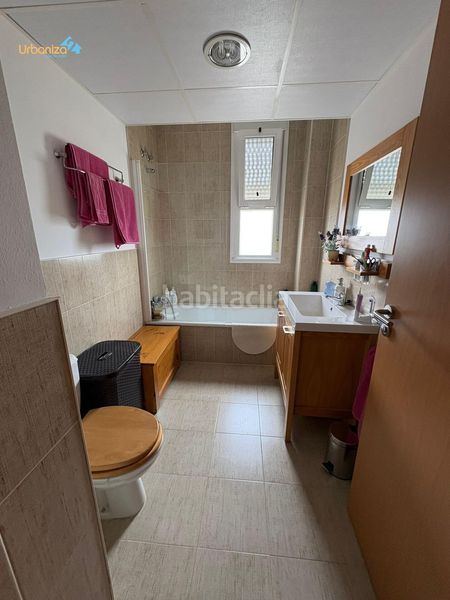 Foto fc5d8077-5c88-4dbc-a0a0-109d5bfdb078. Semi detached house with heating parking in Carretera de Sevilla - Los Montitos Badajoz