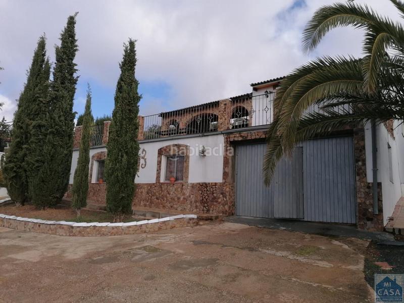 Foto 0de41aef-f751-4fa2-a042-d59745d5ea38. Country house with parking in Alange