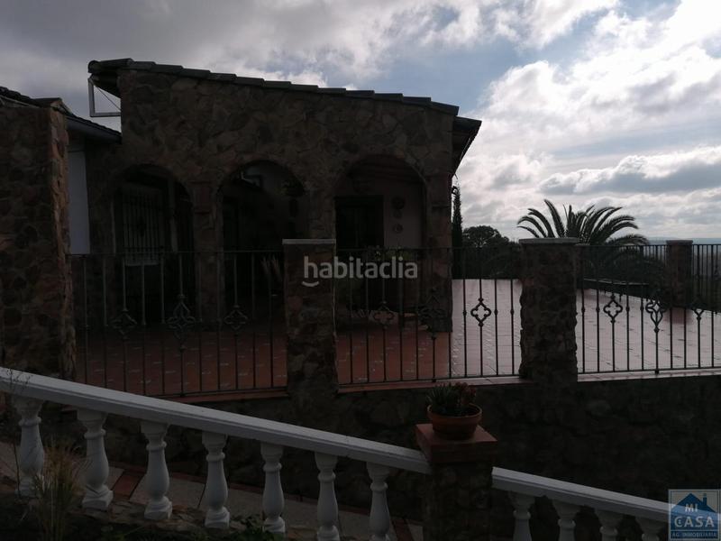 Foto 6352ab62-0a4d-4aaf-8607-d51de63e1a11. Country house with parking in Alange