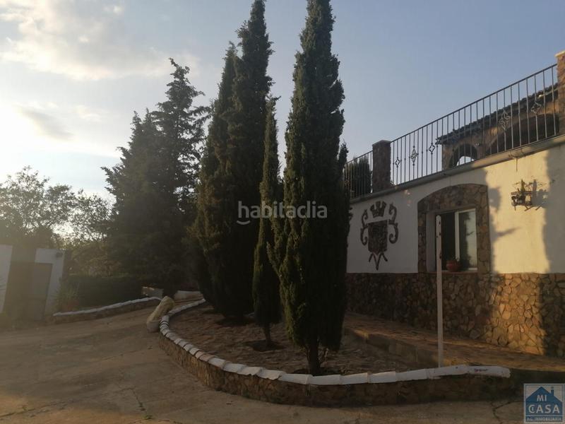 Foto e200f86e-3a56-48d2-9c00-72d55d68b259. Country house with parking in Alange