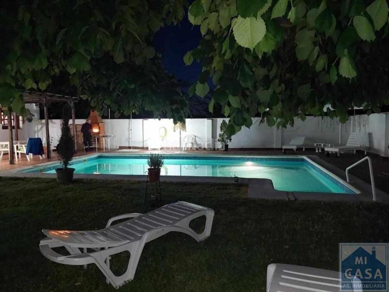 Foto 2d35f127-1e8e-48d7-9e15-531cee514a66. Edificio in Montijo