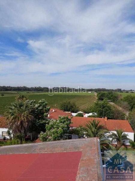 Foto 4a05f16b-8f35-4fe7-a54b-7153fc576198. Edificio in Montijo