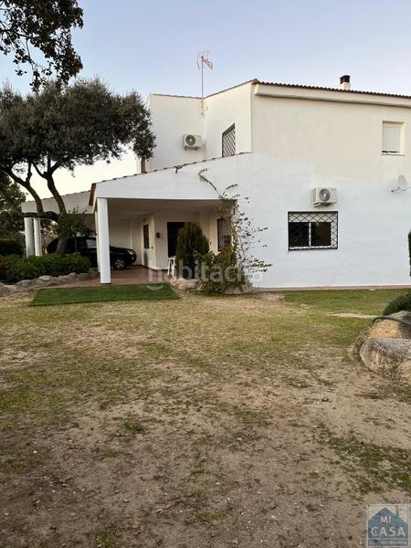 Foto cfad9bfa-2460-4b80-b50e-16b705f4244a. Country house in Trujillanos