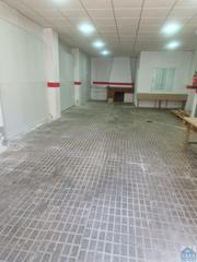Locale commerciale in Este