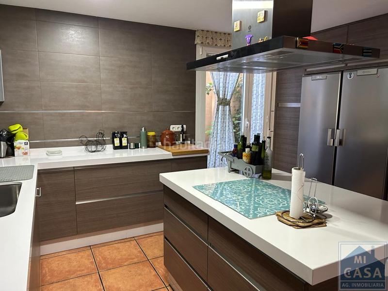 Foto c01568b9-12b1-4afa-b542-31c6b10d05a7. Pis amb calefacció aparcament a Sur Mérida