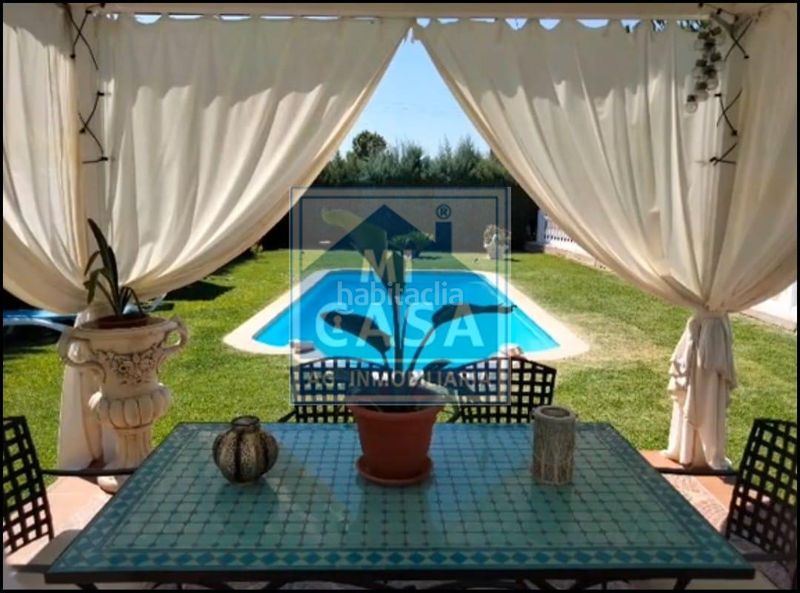 Foto 899b1a49-0ef5-413d-8549-45893543b43c. Xalet amb piscina a Oeste Mérida