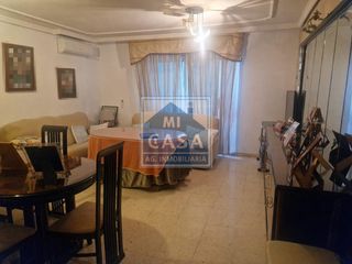 Etagenwohnung in Oeste. Méridapiso